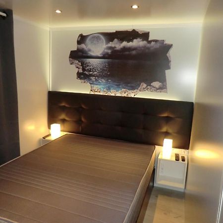 Camping L'Espelt La Pobla de Lillet Dış mekan fotoğraf