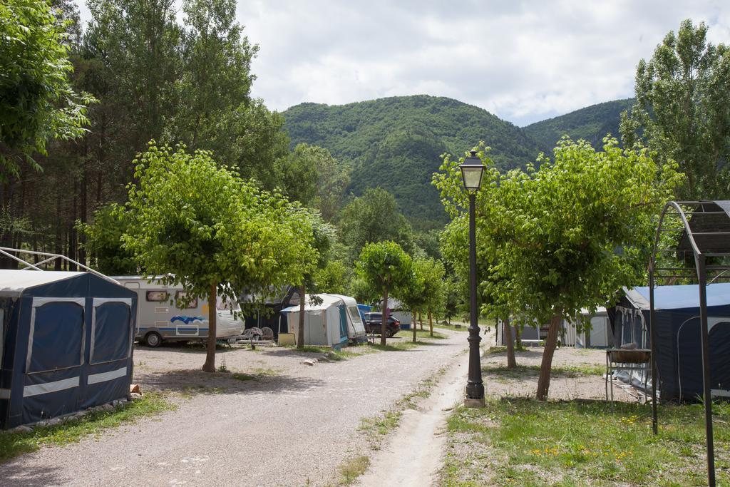 Camping L'Espelt La Pobla de Lillet Dış mekan fotoğraf