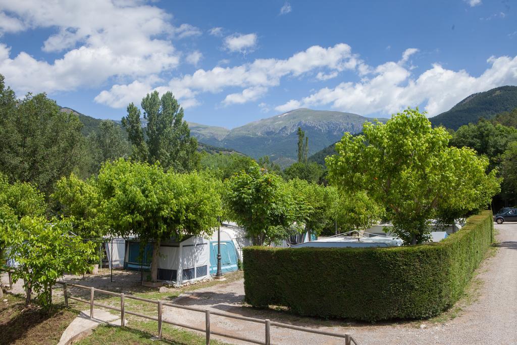Camping L'Espelt La Pobla de Lillet Dış mekan fotoğraf