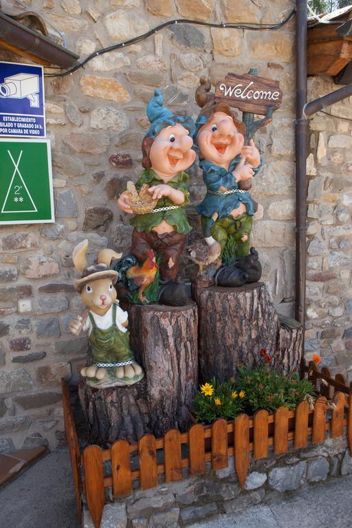 Camping L'Espelt La Pobla de Lillet Dış mekan fotoğraf