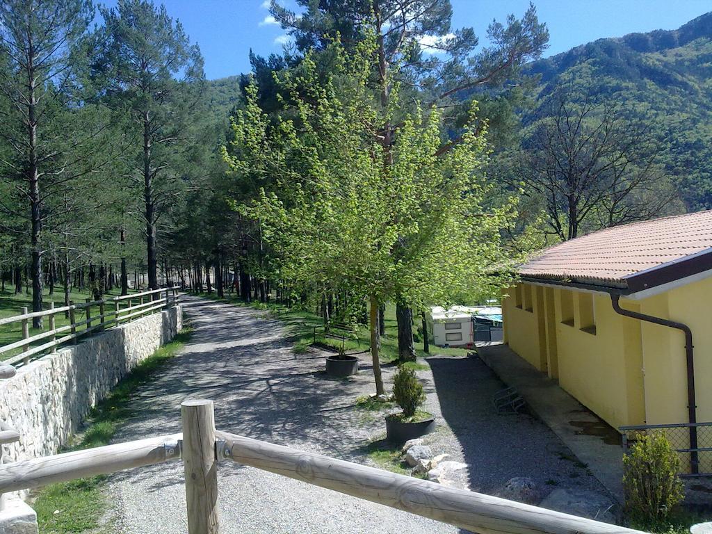 Camping L'Espelt La Pobla de Lillet Dış mekan fotoğraf